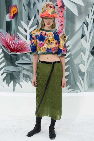 Look 46
